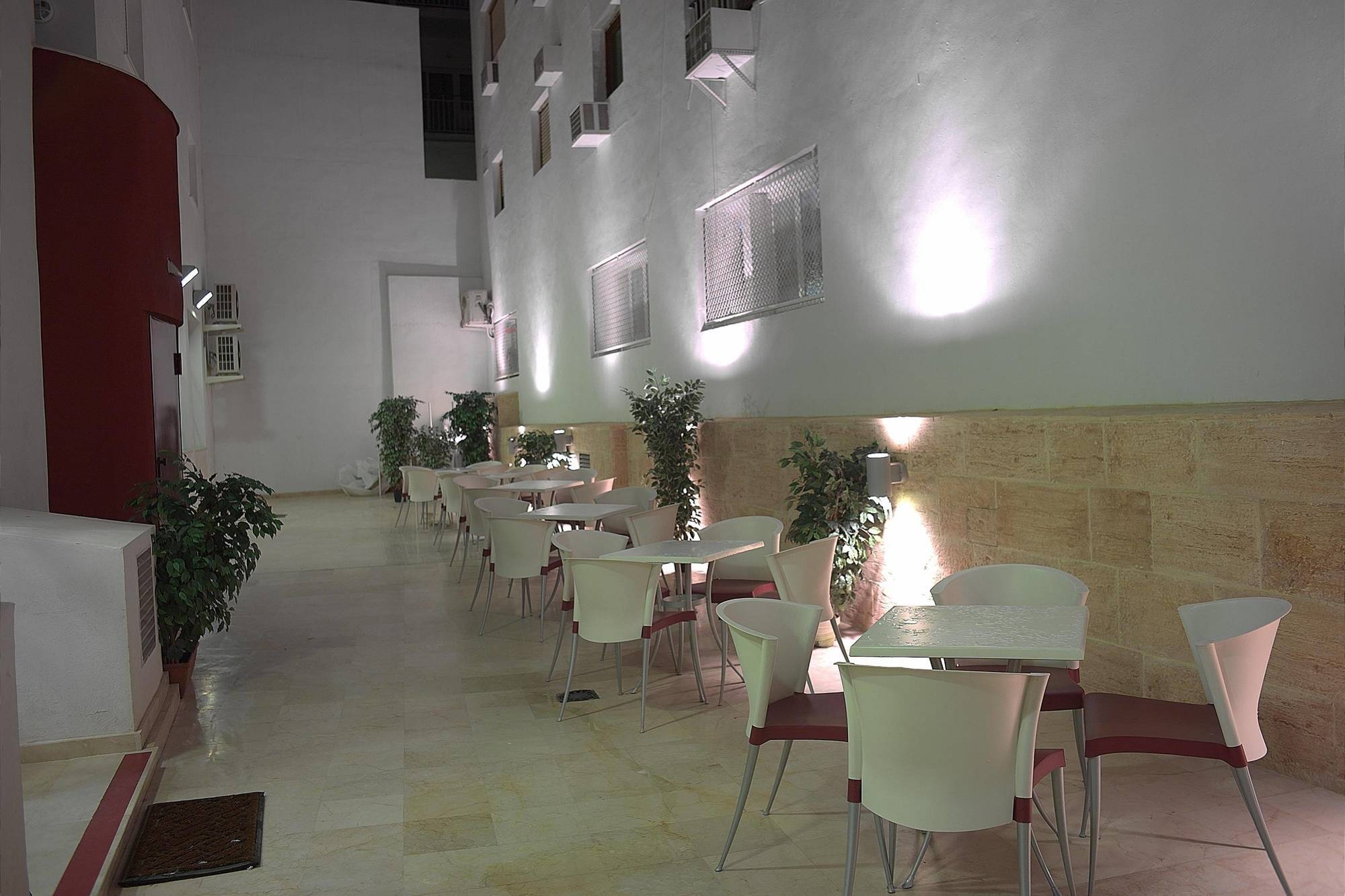 Aparthotel Milord's Suites Benidorm Exterior foto